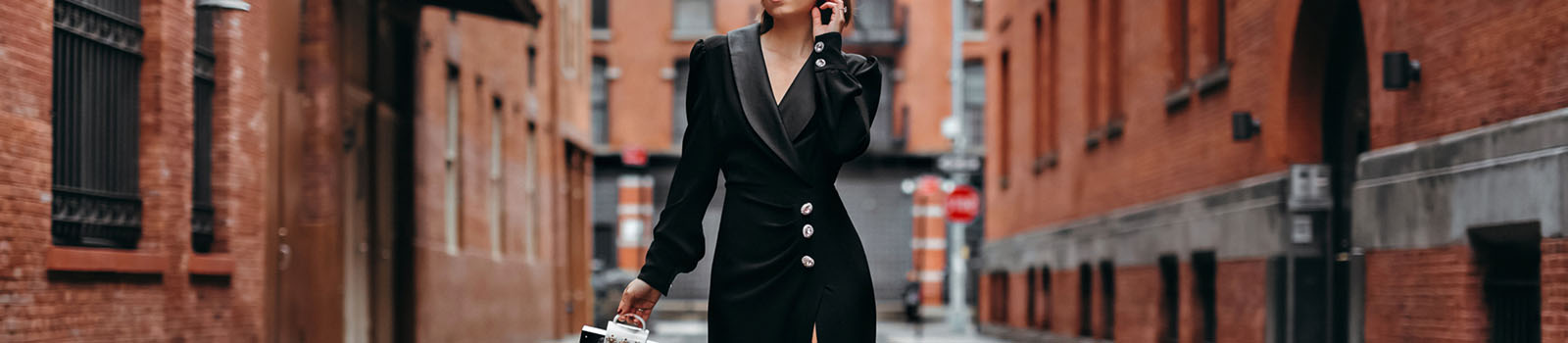 магазин брендовой одежды, обуви, сумок и аксессуаров Alessandra Rich