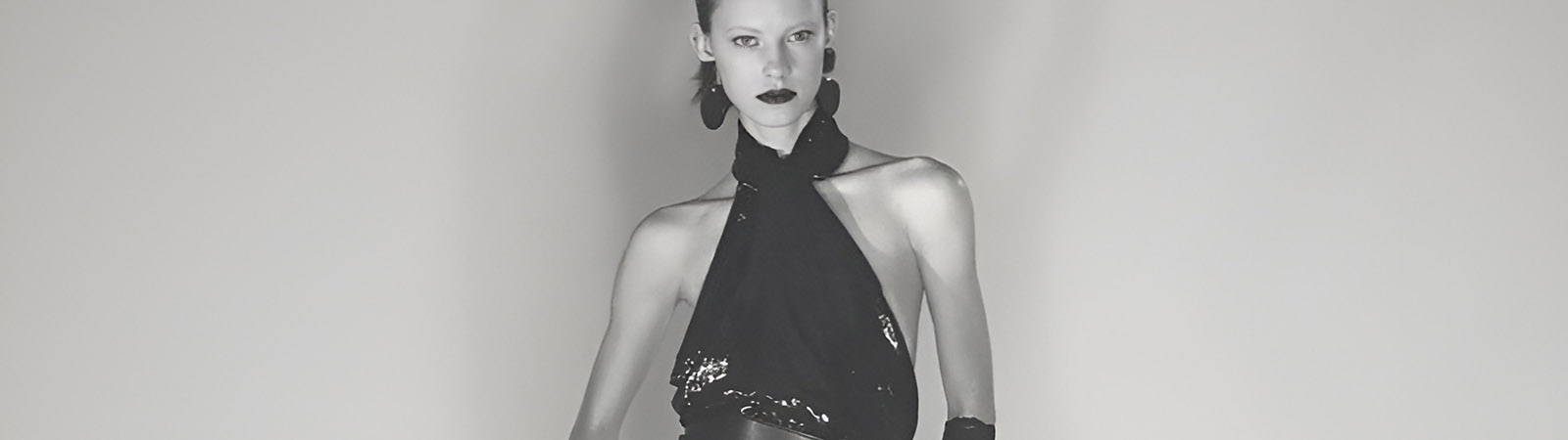 Черно-белый портрет модели Даны Смит для апрельской обложки D la Repubblica