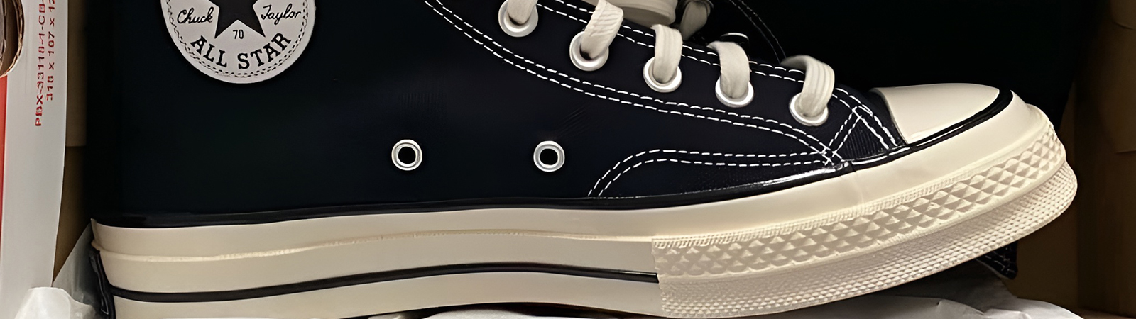  Маркус Миллс Конверс и первые галоши Converse, 1908 год