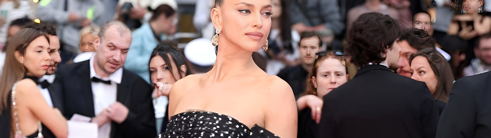 Платье Armani Privé на Ирине Шейк, Канны 2025 Платье Armani Privé на Ирине Шейк, Канны 2025