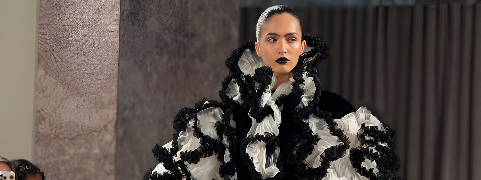 Коллекция Schiaparelli от Дэниела Розберри: триумф сюрреализма на подиуме