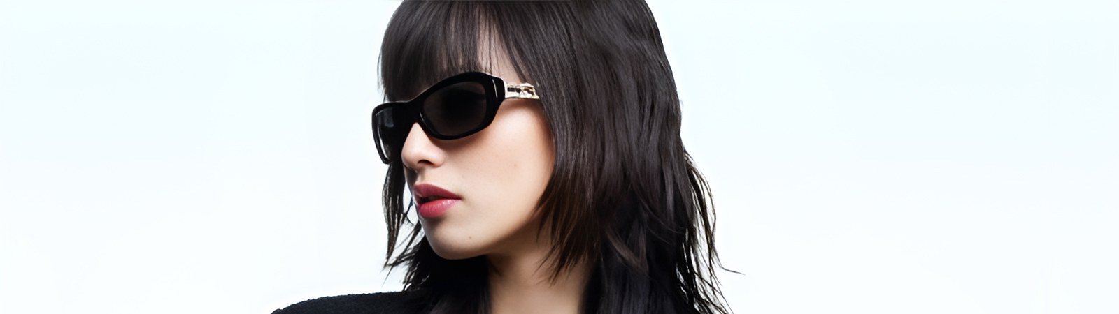 Нана Комацу в очках Chanel весна-лето 2025