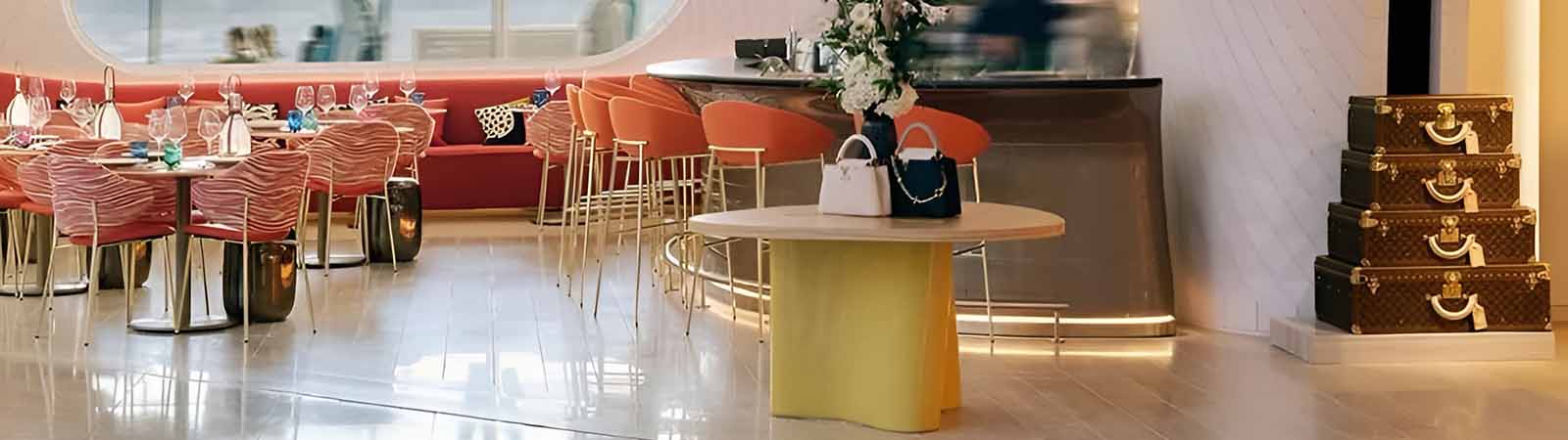 Футуристическое кафе Louis Vuitton