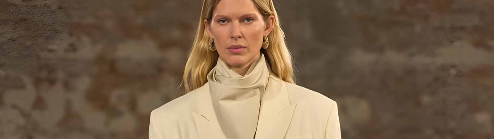 Показ AMI Осень/Зима 2025 на Парижской неделе моды Показ AMI Осень/Зима 2025 на Парижской неделе моды