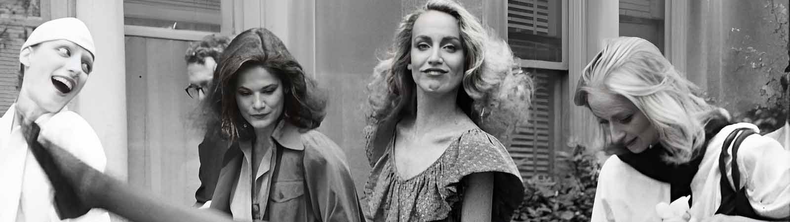 Легендарный фотограф Билл Каннингем за работой на Манхэттене