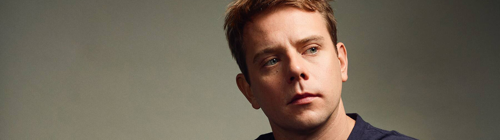 новогодние поздравлением от Джонатана Андерсона и бренда Loewe