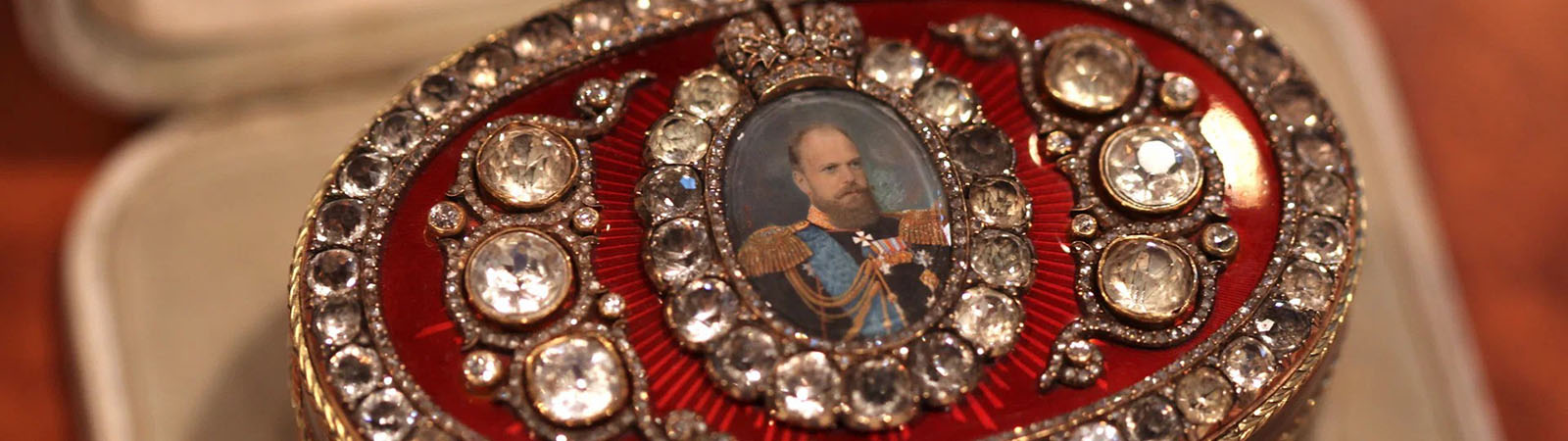 Украшения Жереми Позье