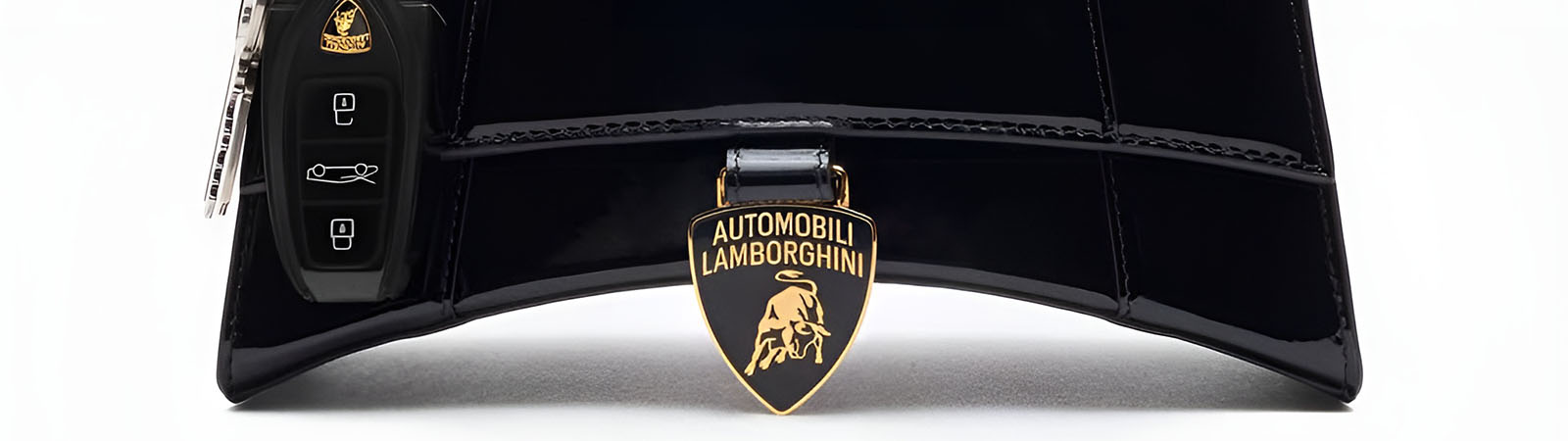 Сумка Balenciaga Lamborghini Hourglass черного цвета Сумка Balenciaga Lamborghini Hourglass черного цвета