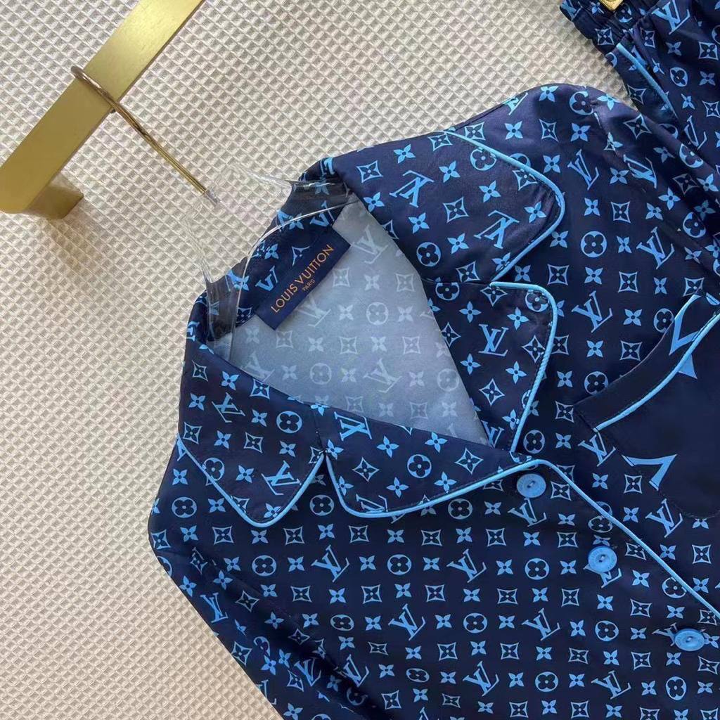 Коллекционный костюм Louis Vuitton BP-16972 Коллекционный костюм Louis Vuitton BP-16972