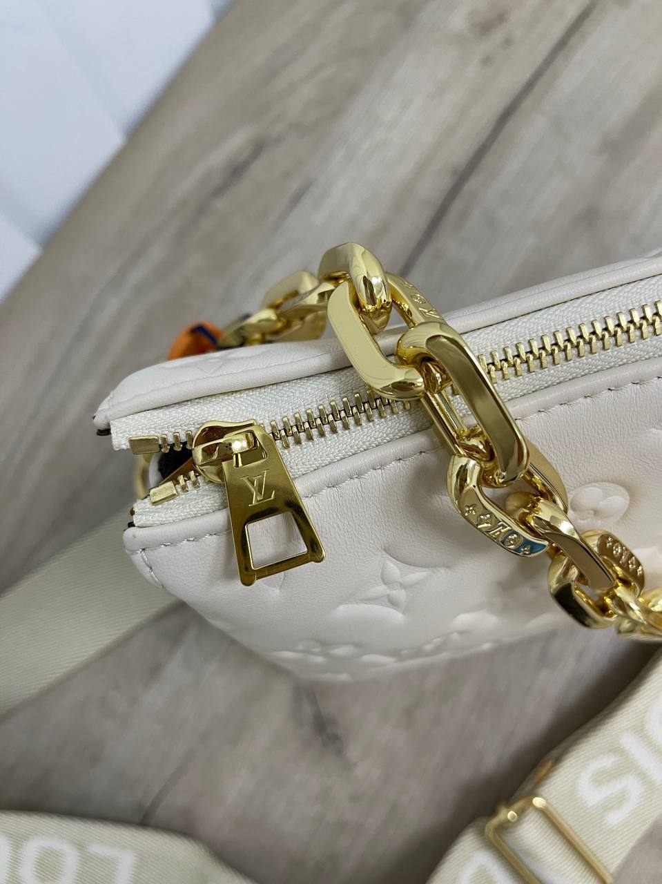 Элитная женская сумка белая Louis Vuitton BP-24085 Элитная женская сумка белая Louis Vuitton BP-24085