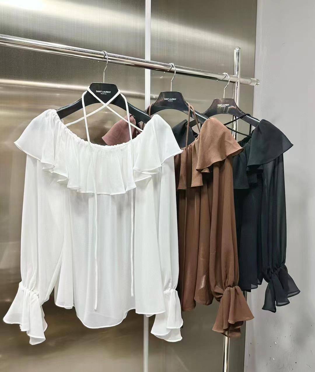 Трендовая блузка Yves Saint Laurent BP-53980 Трендовая блузка Yves Saint Laurent BP-53980