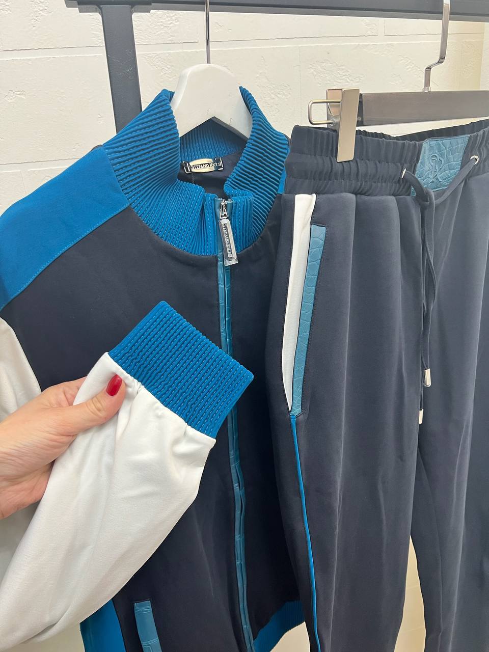 Спортивный костюм Stefano Ricci BP-47827 Спортивный костюм Stefano Ricci BP-47827