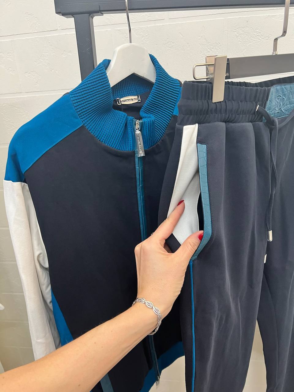 Спортивный костюм Stefano Ricci BP-47827 Спортивный костюм Stefano Ricci BP-47827