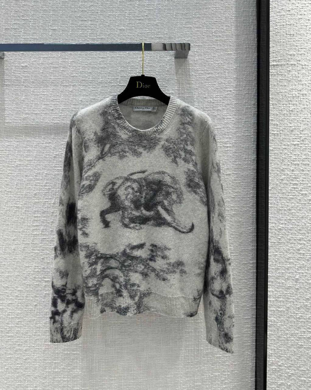 Элитная кофта Christian Dior BP-39169 Элитная кофта Christian Dior BP-39169