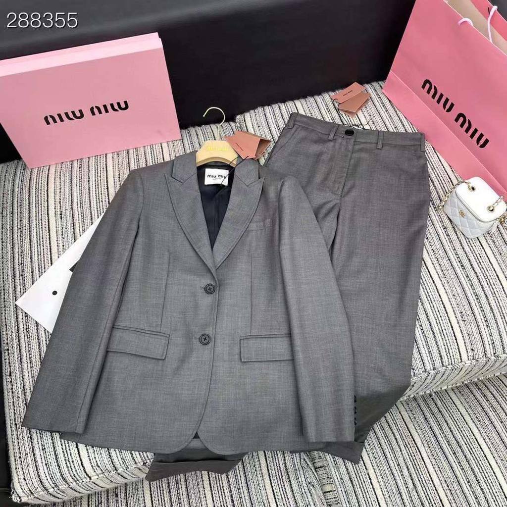 Женский костюм трендовый Miu Miu BP-30679 Женский костюм трендовый Miu Miu BP-30679
