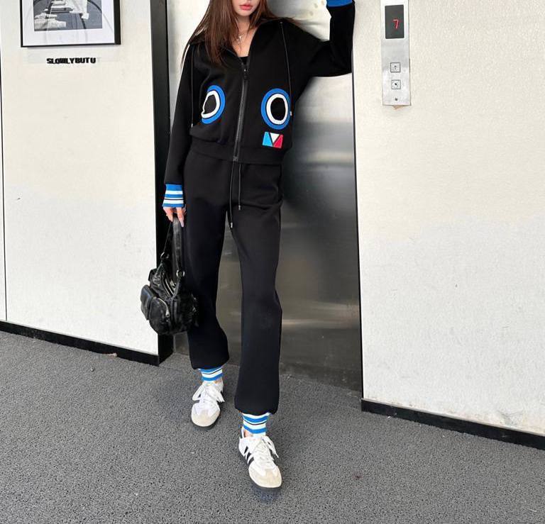 Спортивный костюм Louis Vuitton коллекционный BP-43712 Спортивный костюм Louis Vuitton коллекционный BP-43712