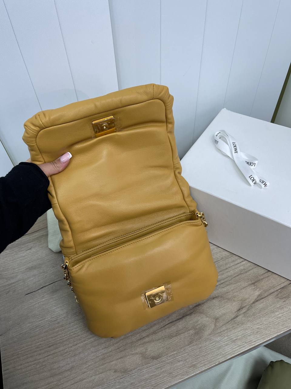 Женская коллекционная сумка Loewe BP-45842 Женская коллекционная сумка Loewe BP-45842