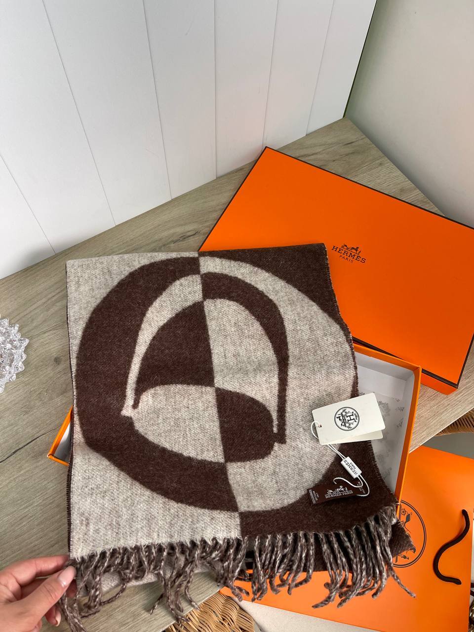 Hermes шарф для стильного образа BP-25562 Hermes шарф для стильного образа BP-25562