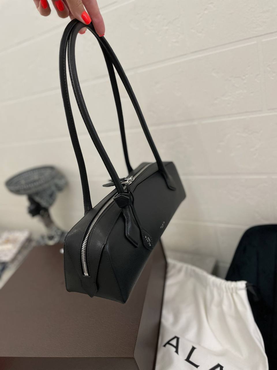 Alaia коллекционная женская сумка BP-52764 Alaia коллекционная женская сумка BP-52764