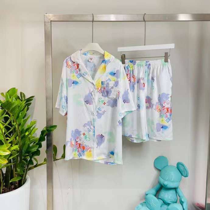 Пижама Louis Vuitton BP-30857 Пижама Louis Vuitton BP-30857