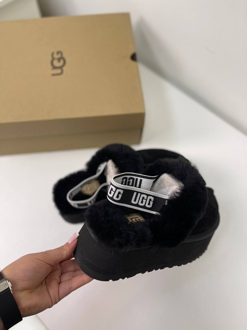 Платформенные FUNKETTE Ugg Australia BP-26483 Платформенные FUNKETTE Ugg Australia BP-26483