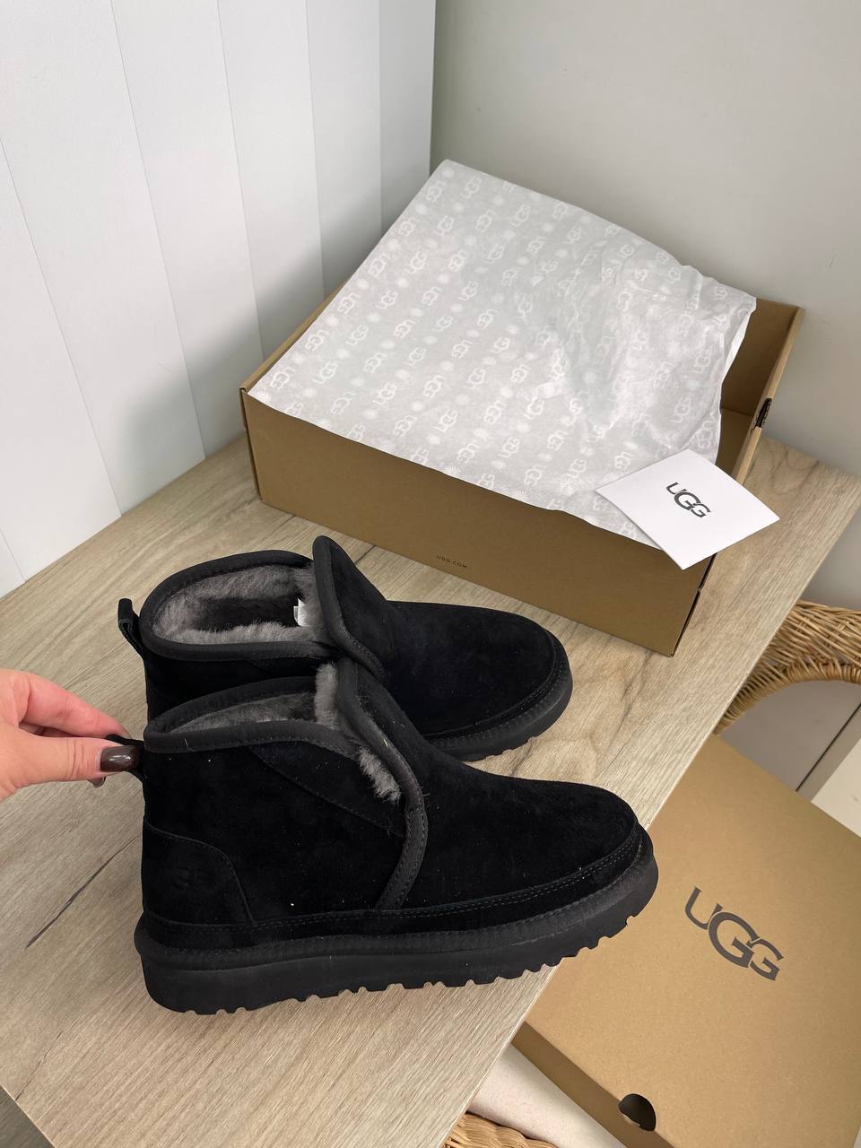 Черные UGG Ugg Australia BP-24506 коллекционные Черные UGG Ugg Australia BP-24506 коллекционные