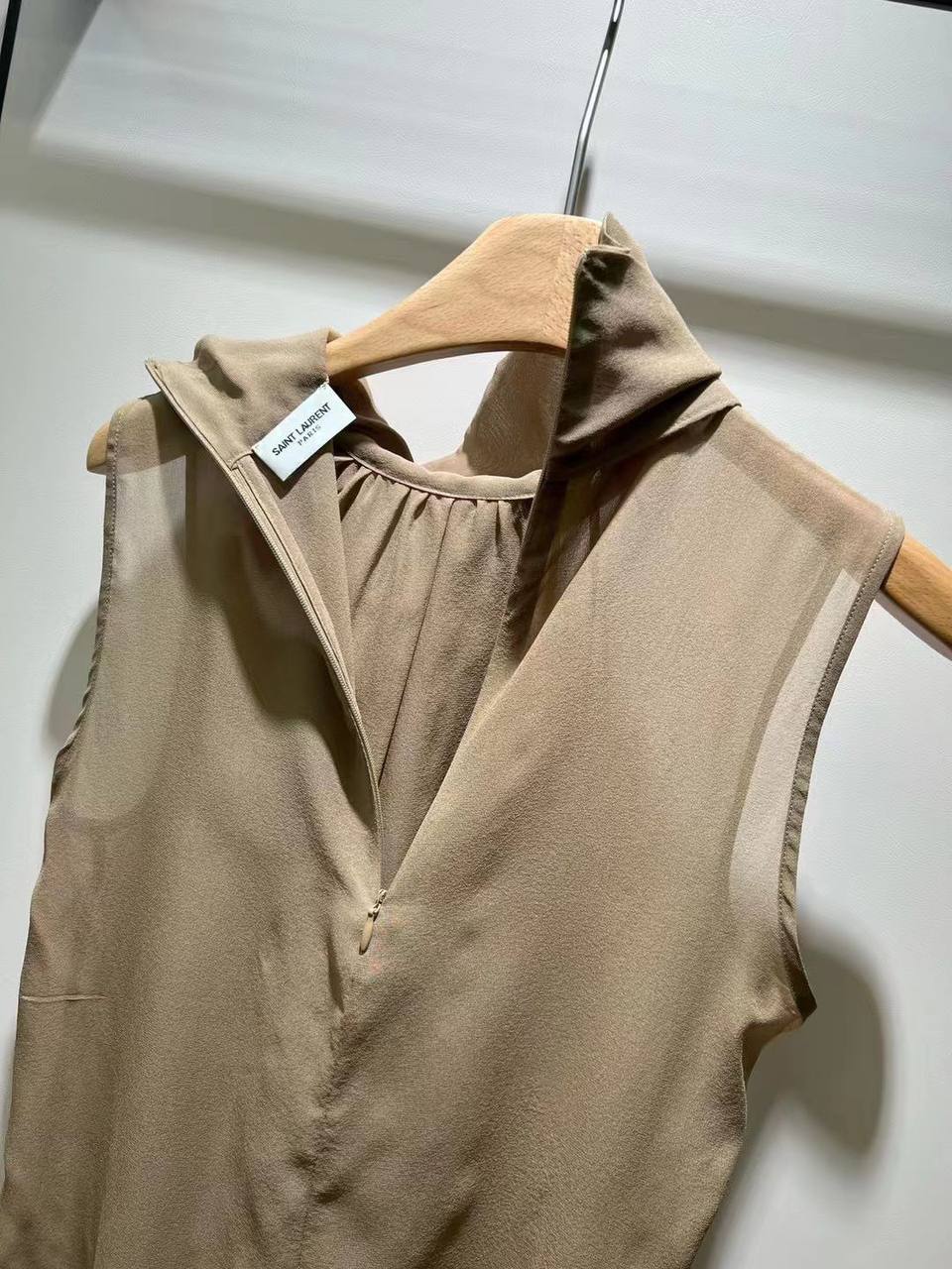 Коллекционная блузка Yves Saint Laurent BP-34903 Коллекционная блузка Yves Saint Laurent BP-34903