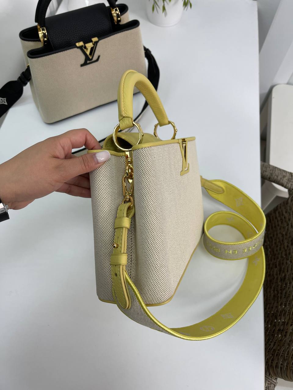 Louis Vuitton женская сумка серо-зеленая премиум BP-15313 Louis Vuitton женская сумка серо-зеленая премиум BP-15313