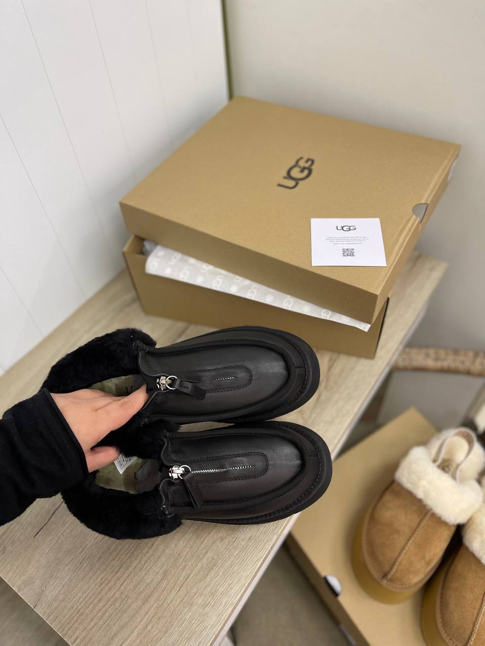 Черные Neumel Platform Ugg Australia BP-26451 трендовые Черные Neumel Platform Ugg Australia BP-26451 трендовые