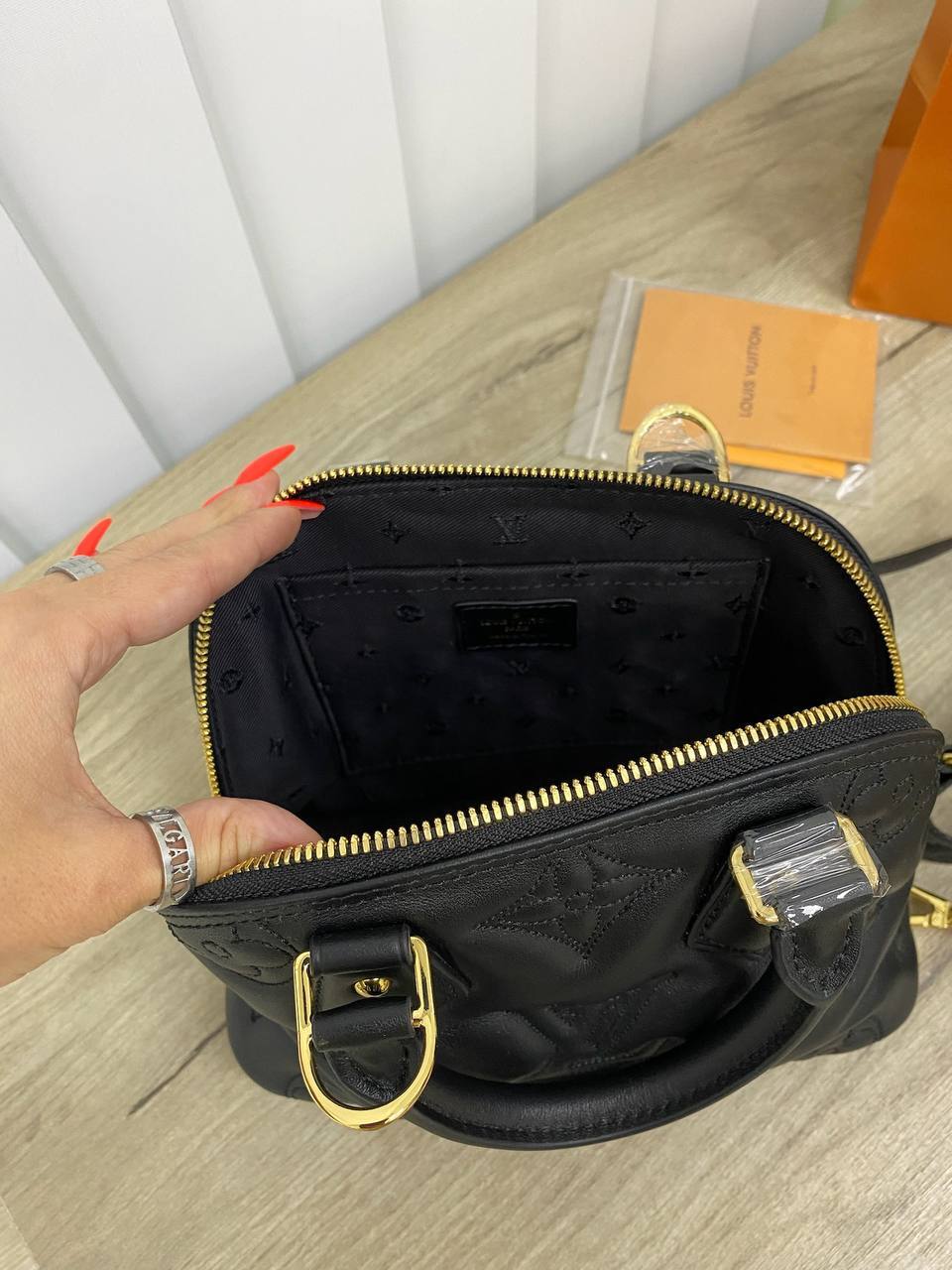 Коллекционная женская сумка Louis Vuitton BP-22007 Коллекционная женская сумка Louis Vuitton BP-22007