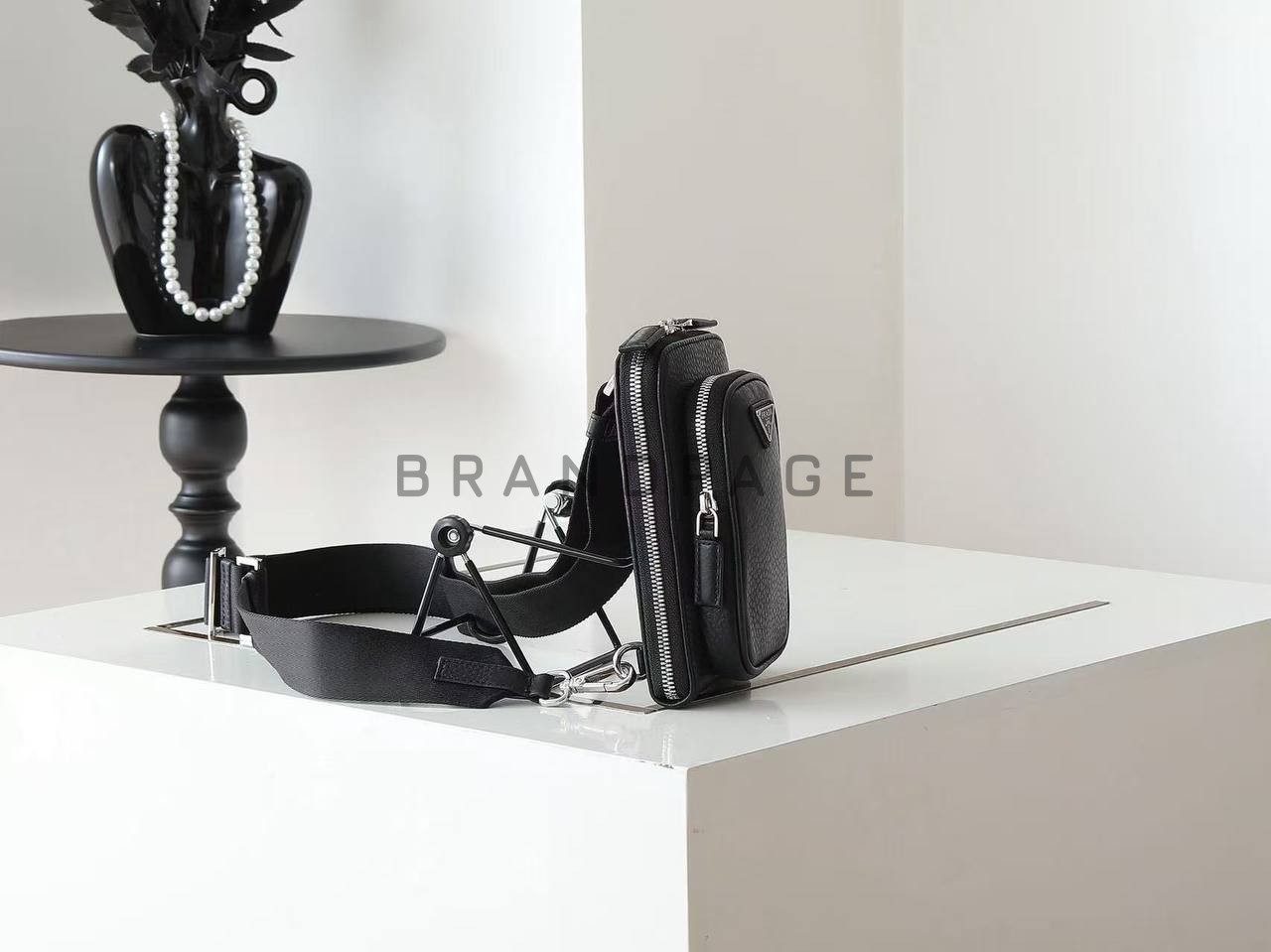 Сумка из телячьей кожи Prada BPLUX13198 Сумка из телячьей кожи Prada BPLUX13198