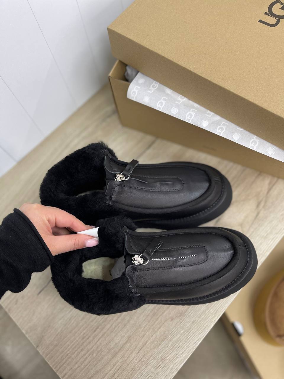 Черные Neumel Platform Ugg Australia BP-26451 трендовые Черные Neumel Platform Ugg Australia BP-26451 трендовые