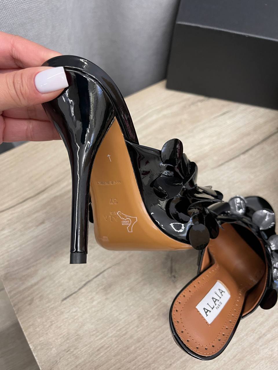 Босоножки премиум Alaia BP-50108 Босоножки премиум Alaia BP-50108