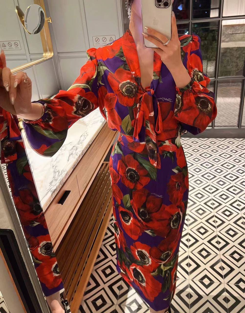 Dolce & Gabbana женский костюм BP-47864 Dolce & Gabbana женский костюм BP-47864