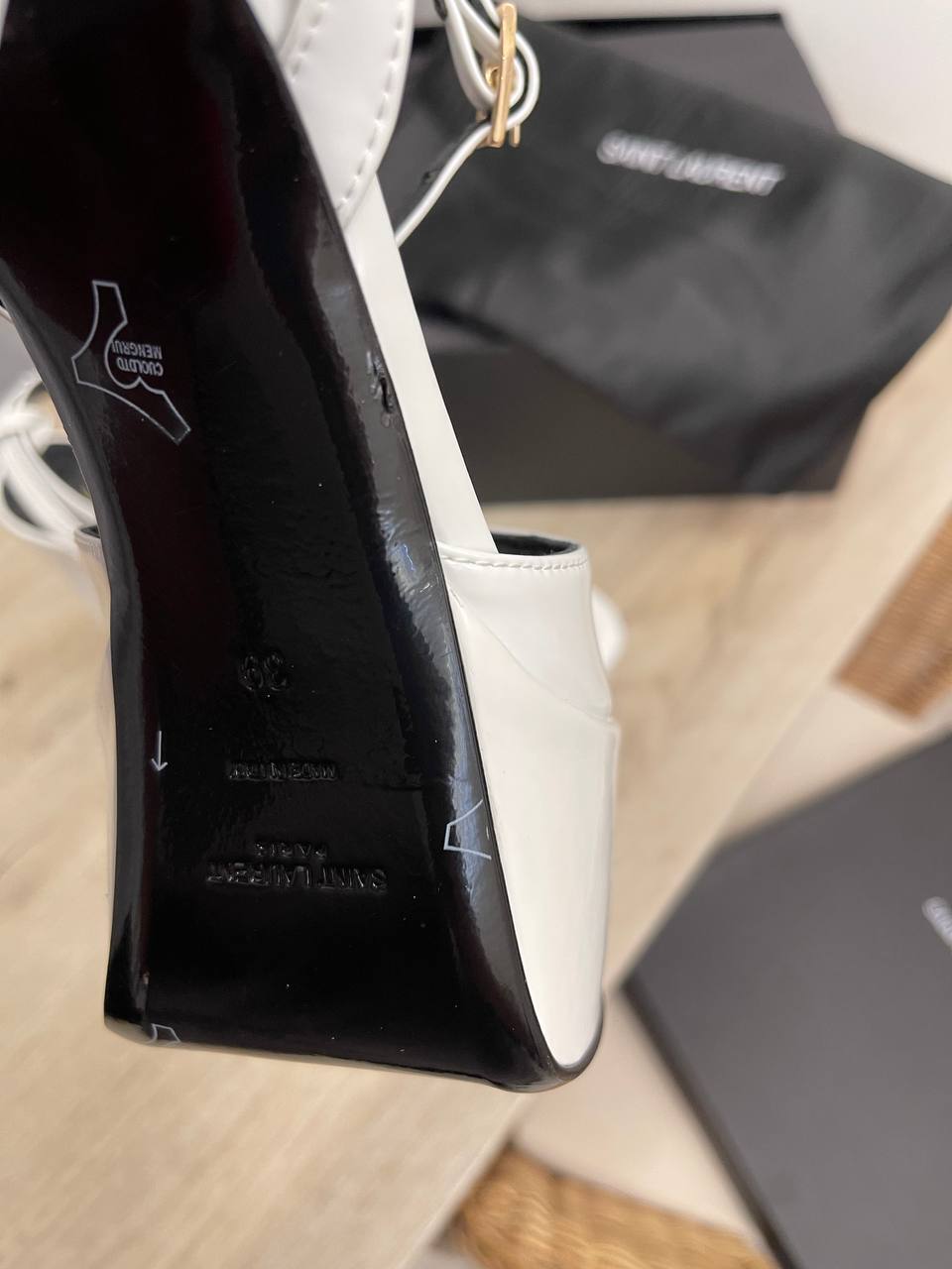 Трендовые босоножки Yves Saint Laurent BP-52840 Трендовые босоножки Yves Saint Laurent BP-52840