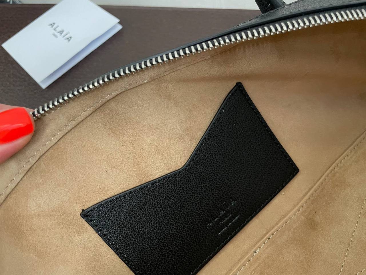 Alaia коллекционная женская сумка BP-52764 Alaia коллекционная женская сумка BP-52764