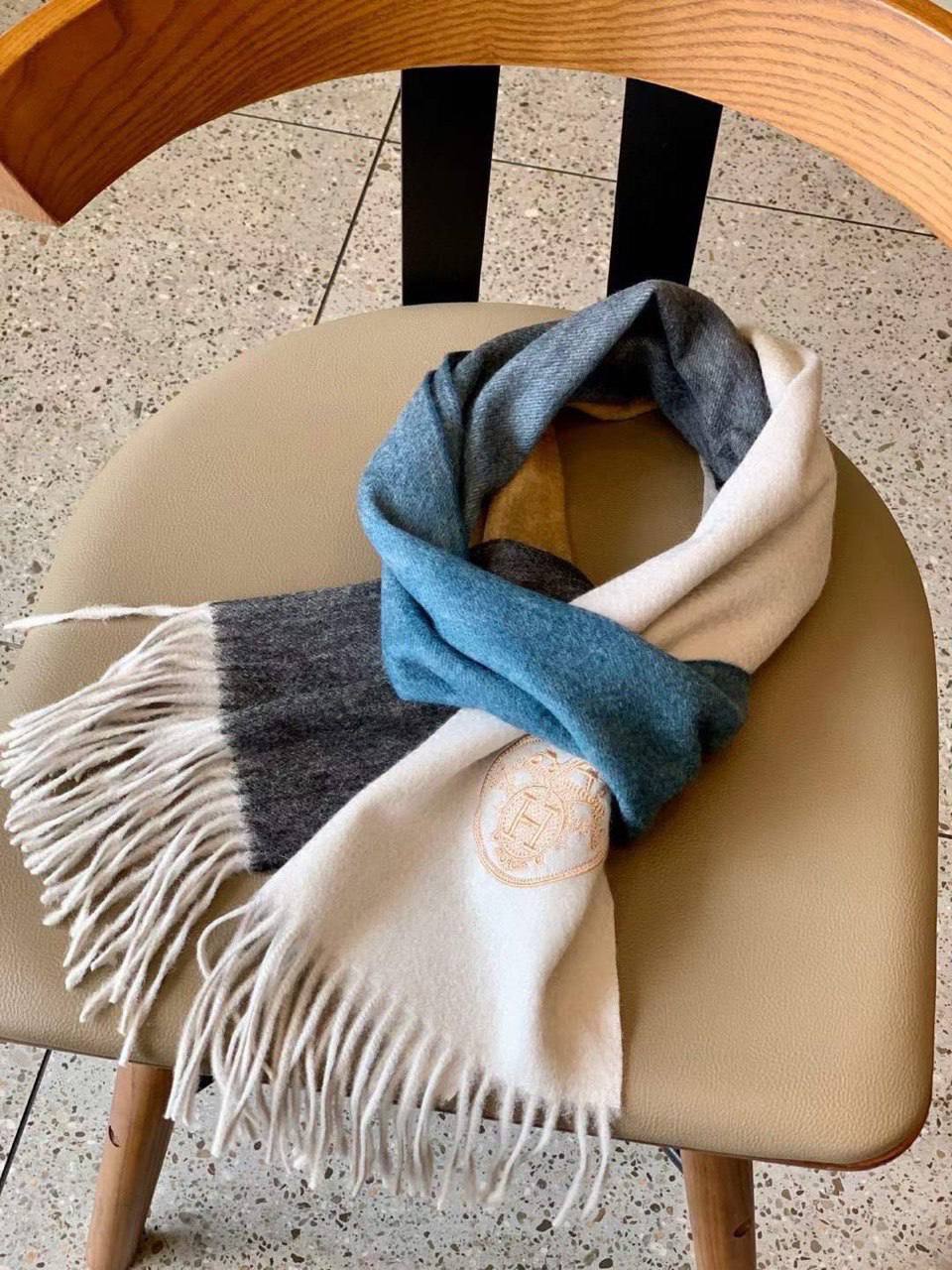 Hermes шарф трендовый BP-38183 Hermes шарф трендовый BP-38183