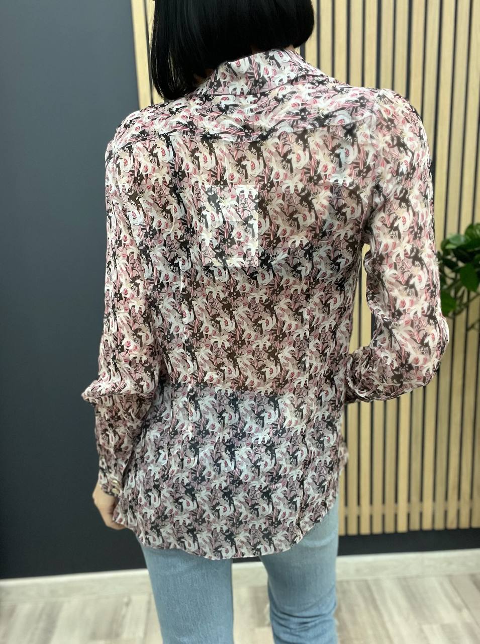 Блузка трендовая Chanel BP-39079 Блузка трендовая Chanel BP-39079