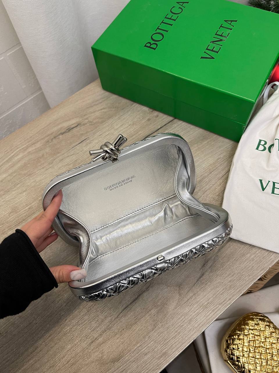 Клатч Bottega Veneta премиальный BP-45128 Клатч Bottega Veneta премиальный BP-45128