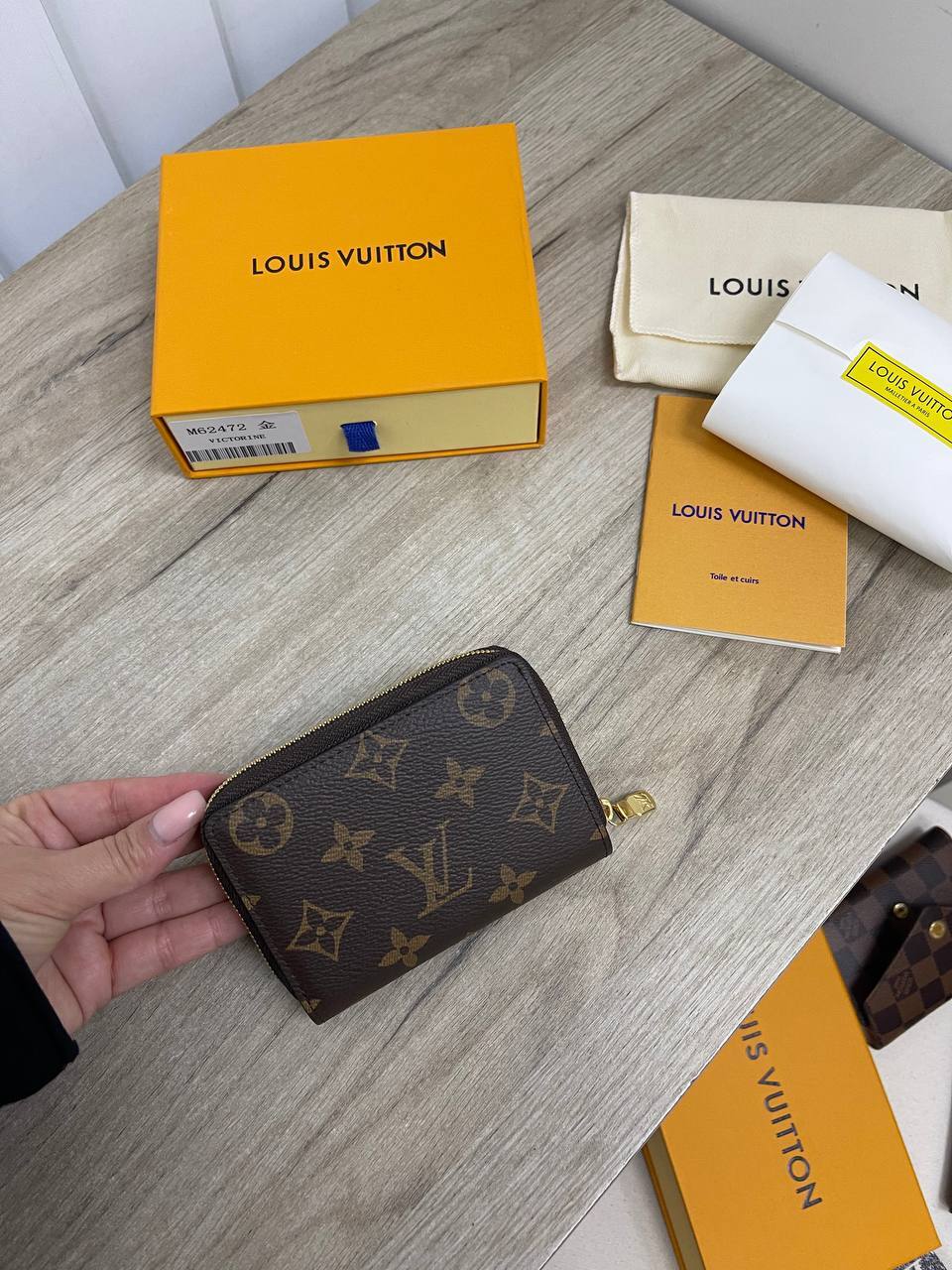Коричневый кошелек премиум Louis Vuitton BP-27600 Коричневый кошелек премиум Louis Vuitton BP-27600