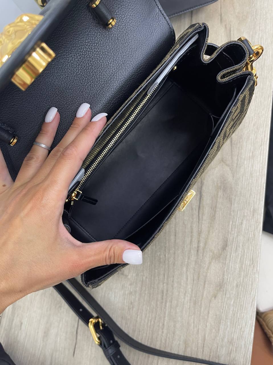 Женская сумка серо-зеленая Fendi лимитированная BP-15504 Женская сумка серо-зеленая Fendi лимитированная BP-15504