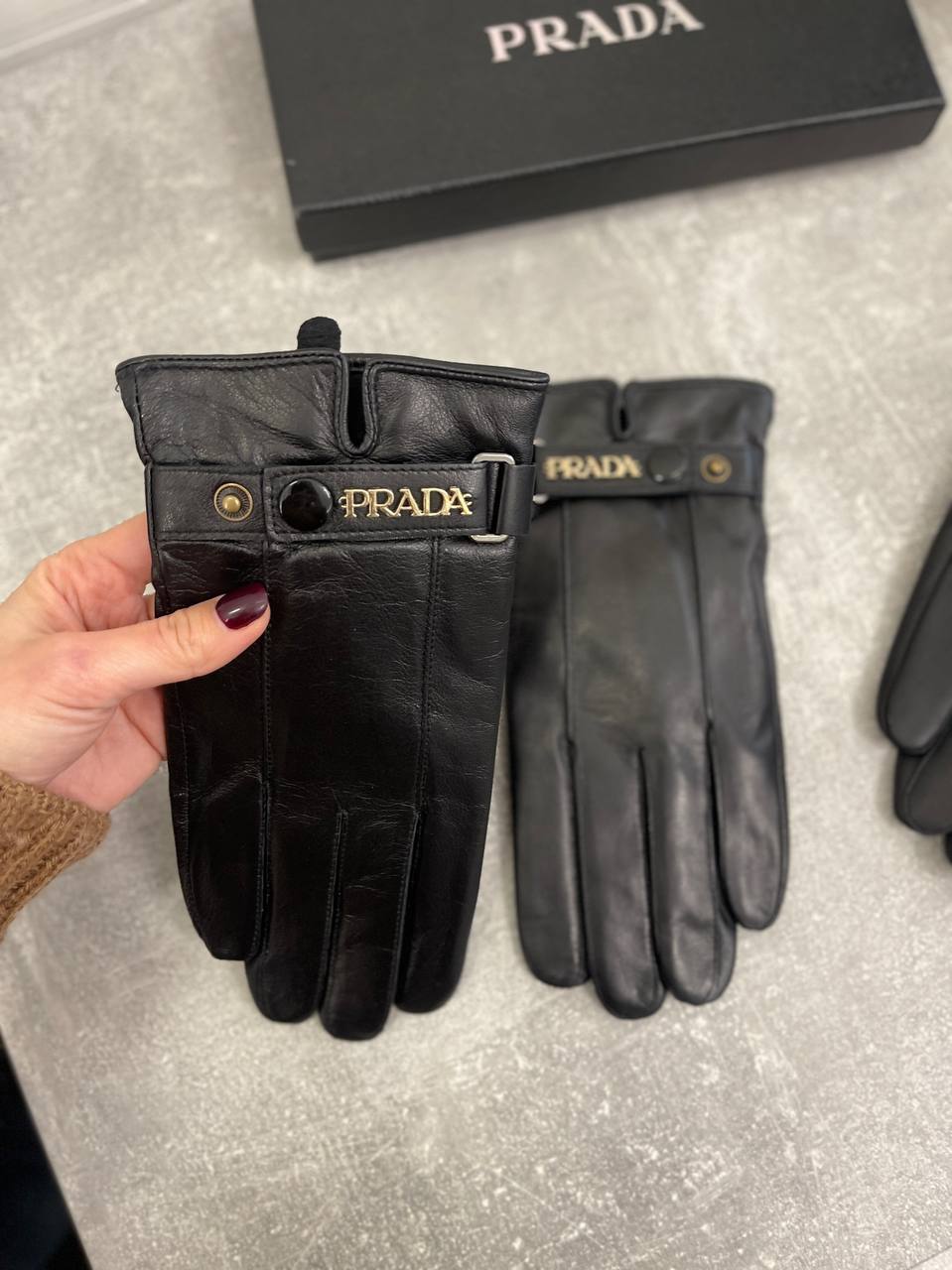 Prada BP-26130 мужские дизайнерские перчатки Prada BP-26130 мужские дизайнерские перчатки