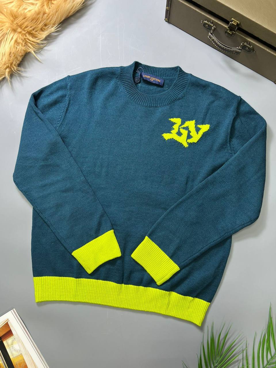 Свитер Louis Vuitton BP-17359 стильный Свитер Louis Vuitton BP-17359 стильный