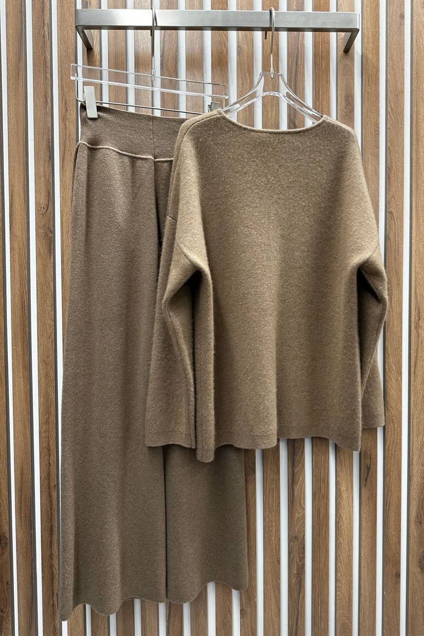 Женский повседневный костюм Loro Piana BP-43094 Женский повседневный костюм Loro Piana BP-43094