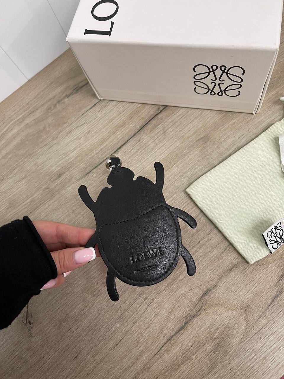 Стильный брелок Loewe BP-26414 Стильный брелок Loewe BP-26414