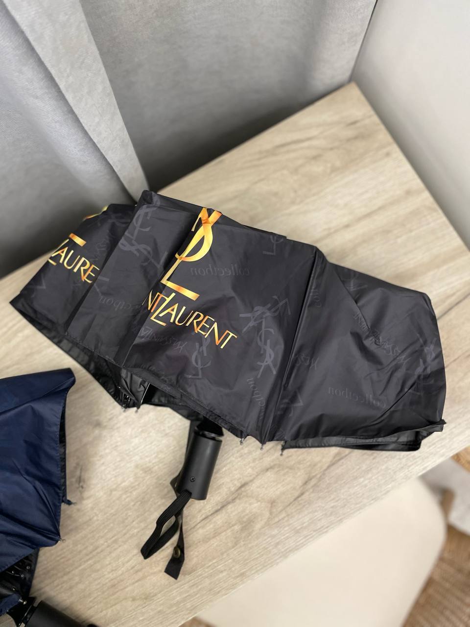 Премиальный зонт Yves Saint Laurent BP-52275 Премиальный зонт Yves Saint Laurent BP-52275