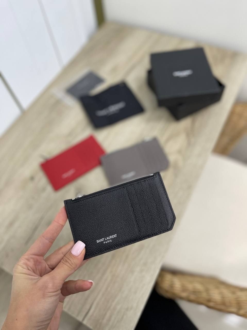 Черный картхолдер люкс Yves Saint Laurent BP-18587 Черный картхолдер люкс Yves Saint Laurent BP-18587