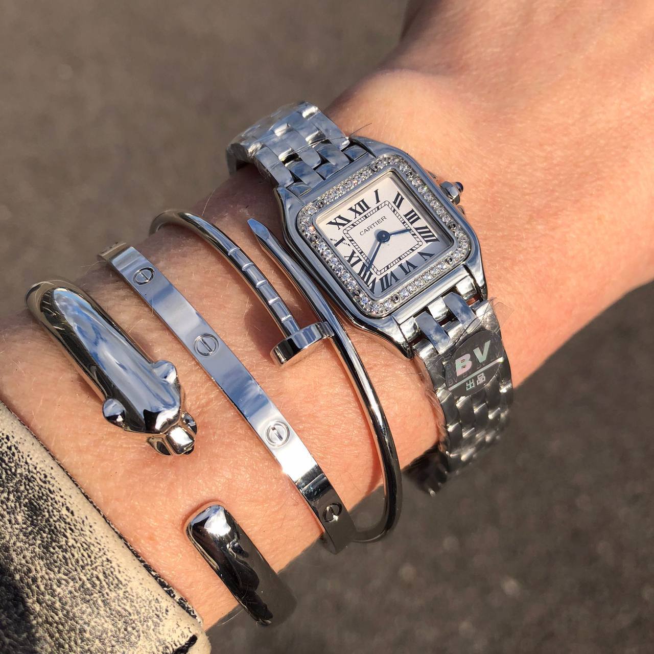 Дизайнерские часы Cartier BP-21235 Дизайнерские часы Cartier BP-21235