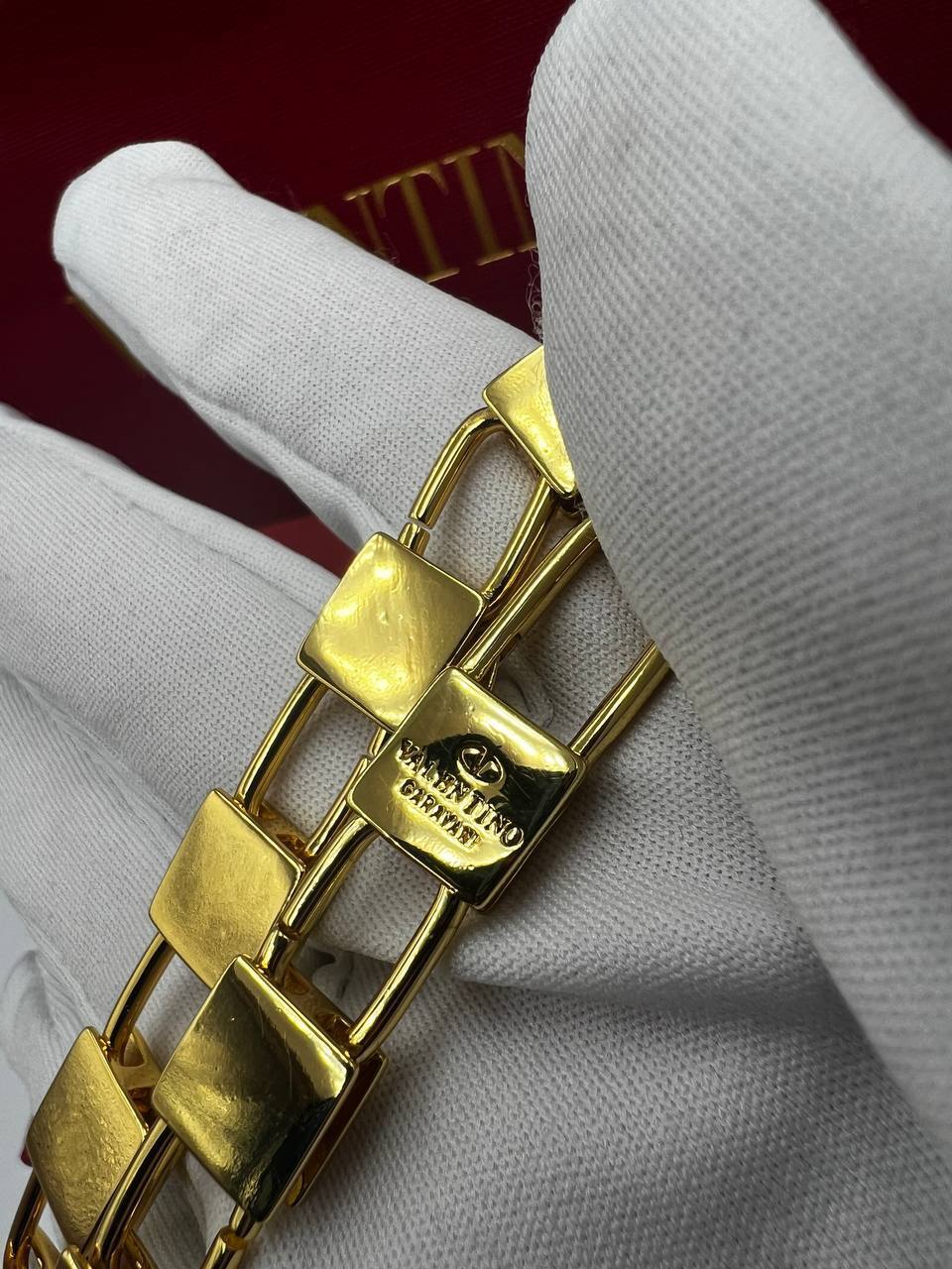 Трендовое колье Valentino BP-47843 Трендовое колье Valentino BP-47843