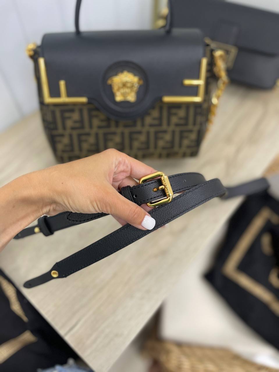 Женская сумка серо-зеленая Fendi лимитированная BP-15504 Женская сумка серо-зеленая Fendi лимитированная BP-15504